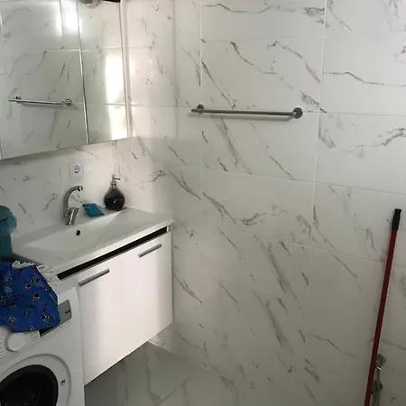 Icindeki Apartment Kusadası
